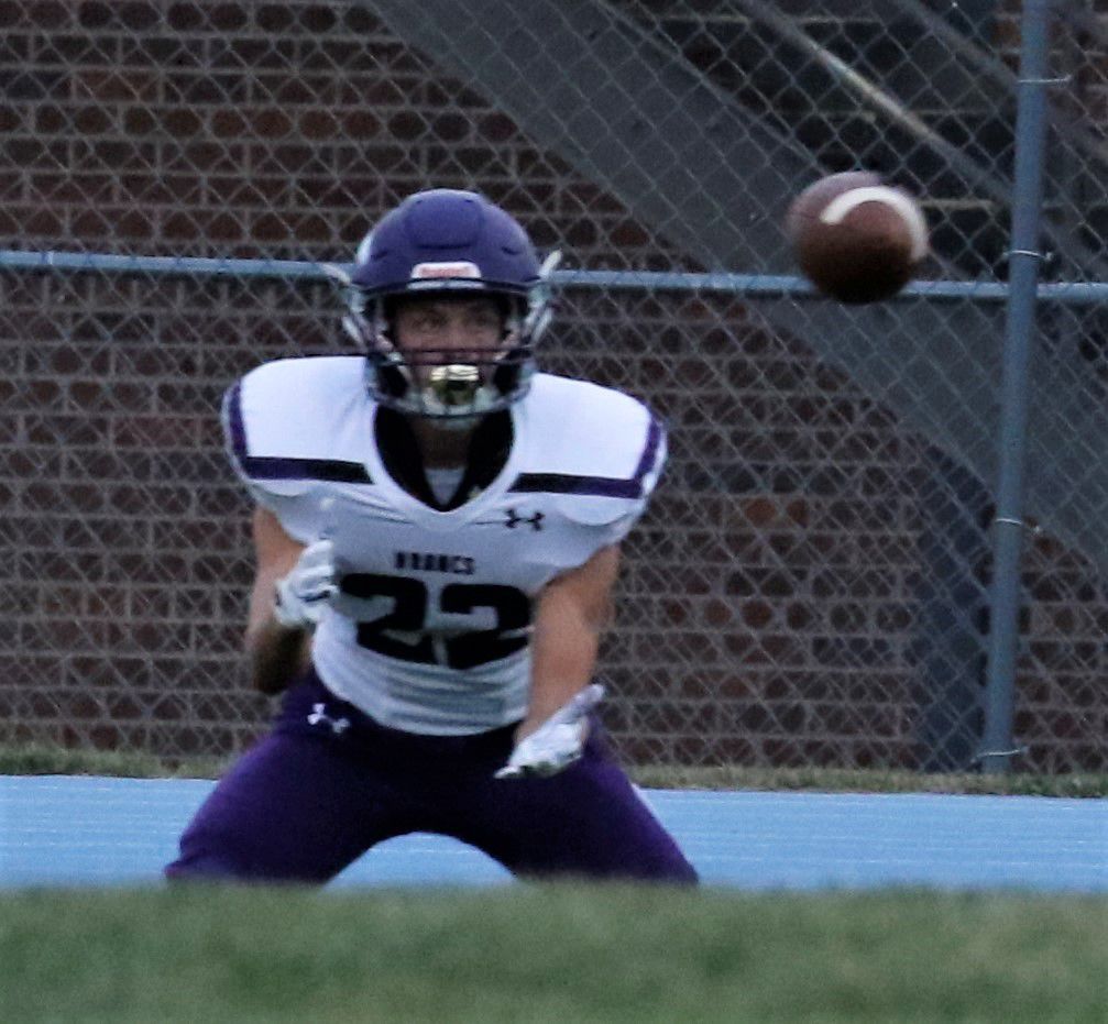 Douglas hosts Belle Fourche